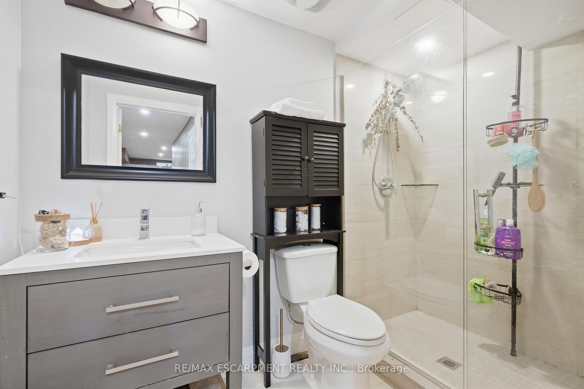 Photo 34 of 303 Webster Road, Hamilton, Stoney Creek — HOMEH