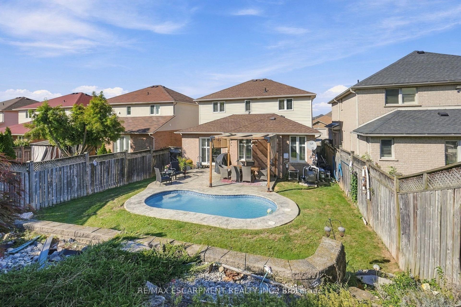 Photo 35 of 303 Webster Road, Hamilton, Stoney Creek — HOMEH