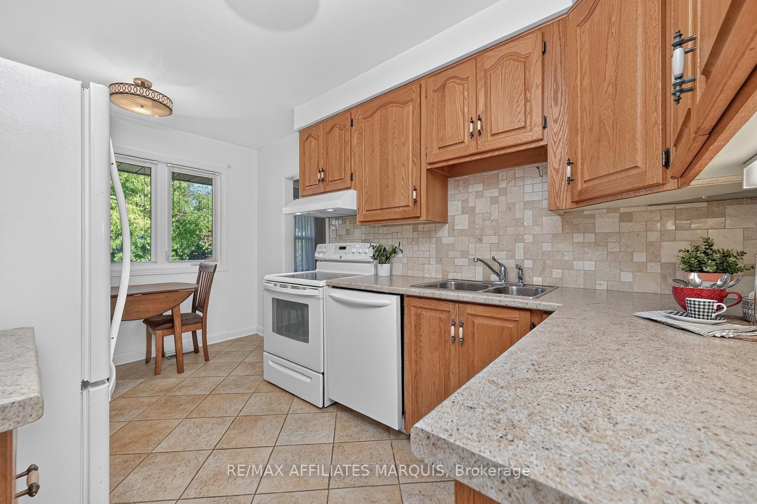 Photo 12 of 56 Marsha Drive, Smiths Falls, Smiths Falls — HOMEH