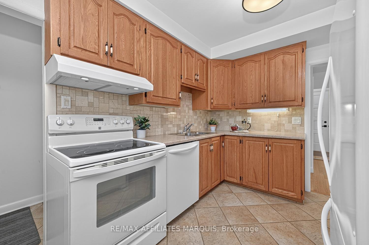 Photo 16 of 56 Marsha Drive, Smiths Falls, Smiths Falls — HOMEH