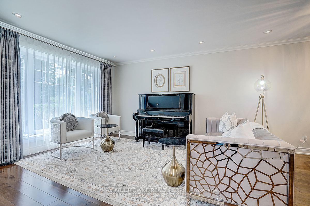 Photo 6 of 99 Brahms Avenue, North York, Hillcrest Village — HOMEH