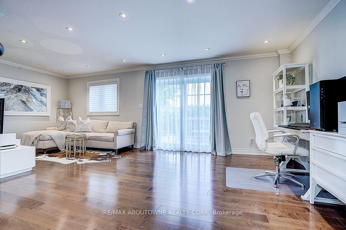 Photo 21 of 99 Brahms Avenue, North York, Hillcrest Village — HOMEH