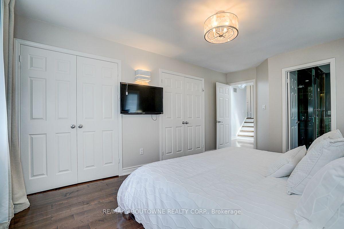 Photo 31 of 99 Brahms Avenue, North York, Hillcrest Village — HOMEH
