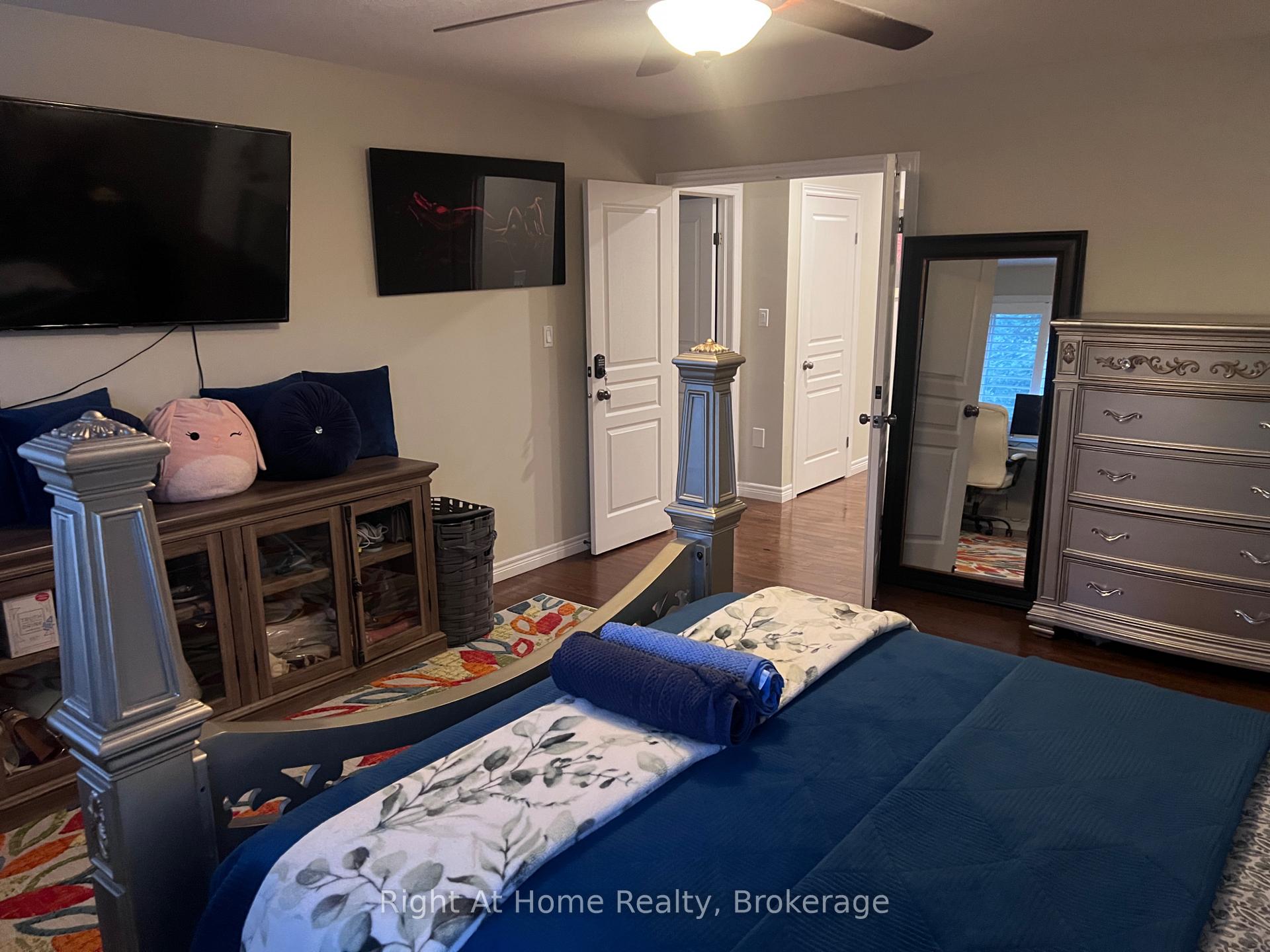Photo 24 of Unit Upper, 52 Lorupe Court, Hamilton, Meadowlands — HOMEH