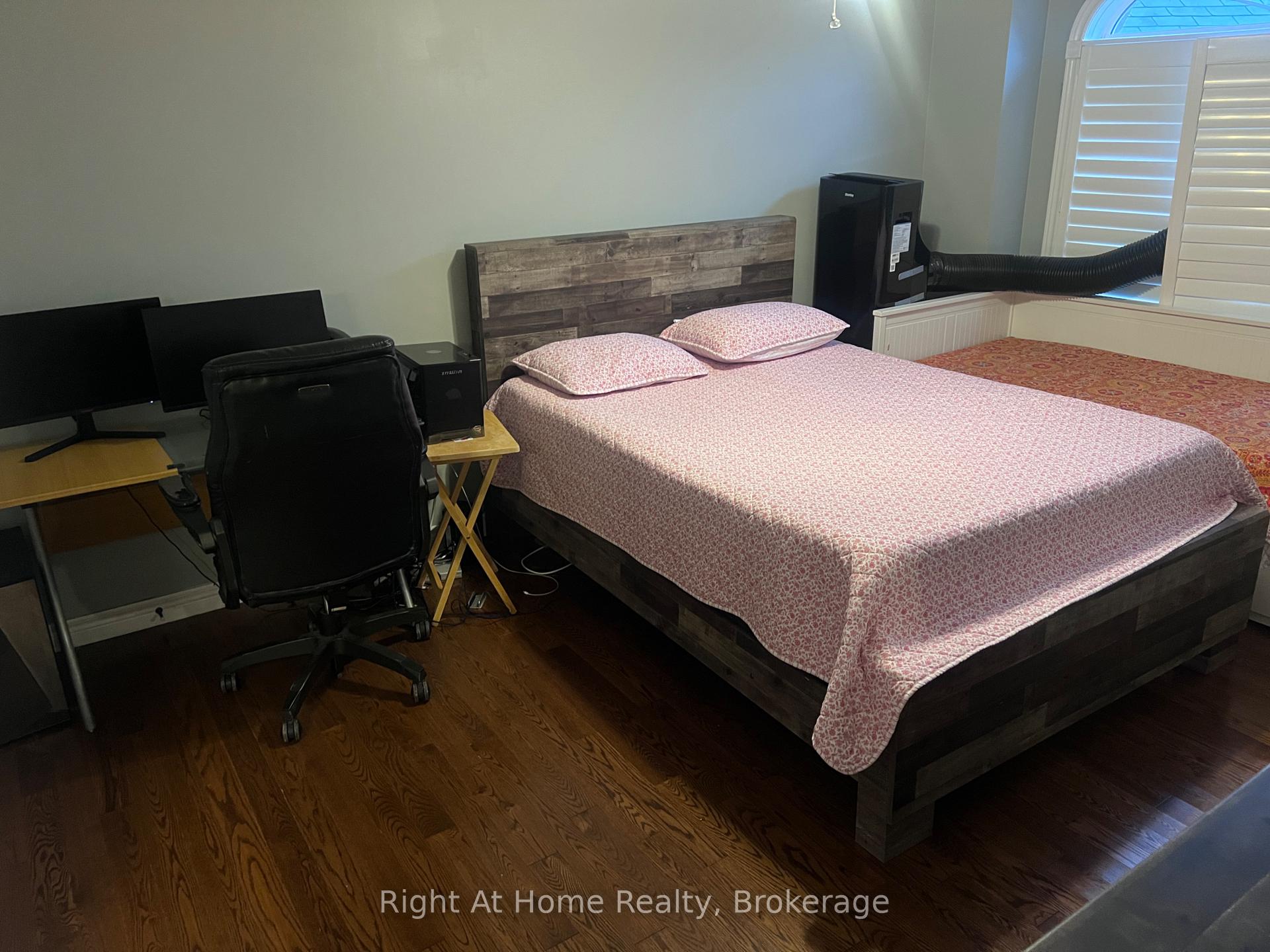 Photo 32 of Unit Upper, 52 Lorupe Court, Hamilton, Meadowlands — HOMEH
