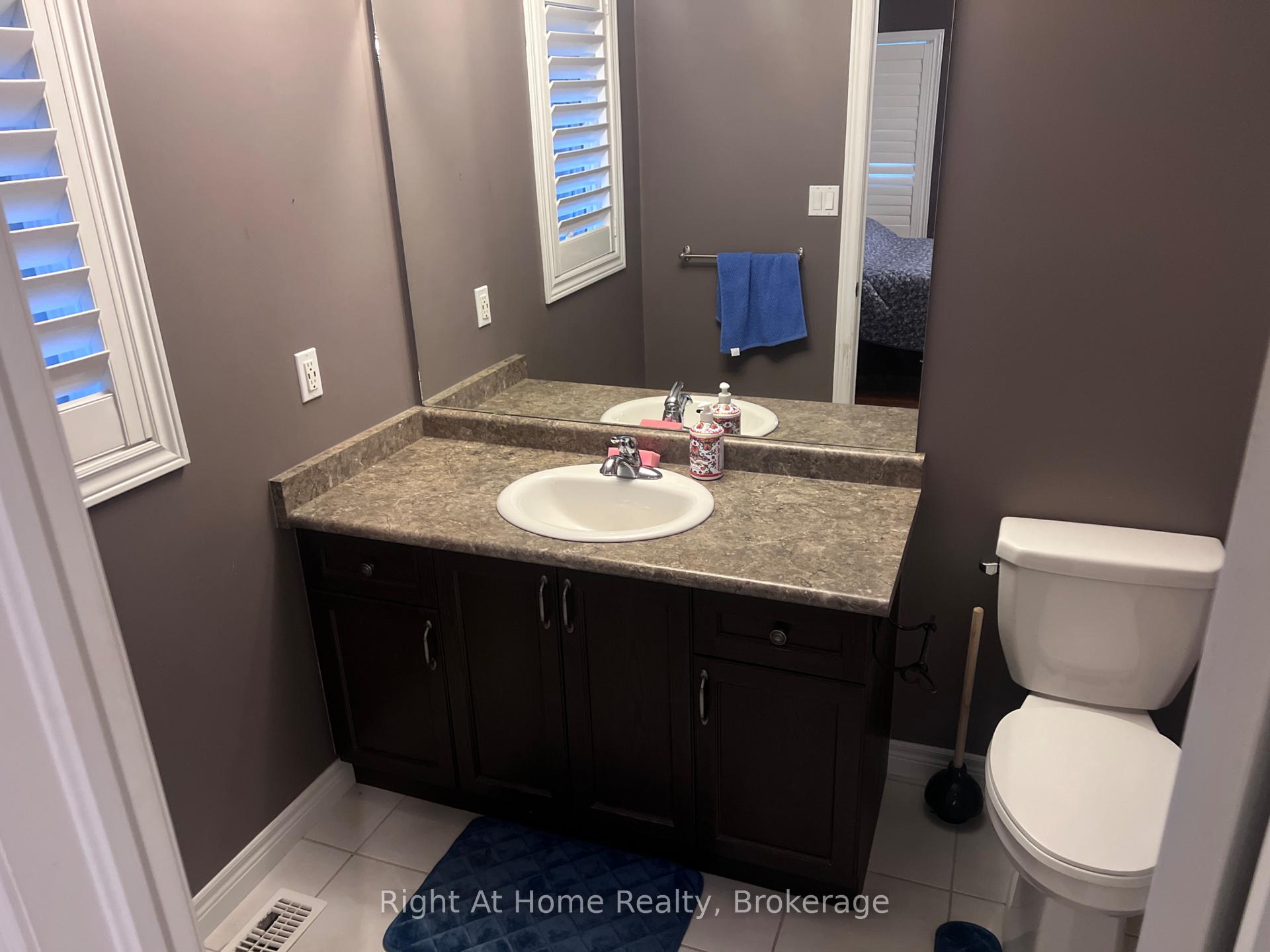 Photo 36 of Unit Upper, 52 Lorupe Court, Hamilton, Meadowlands — HOMEH