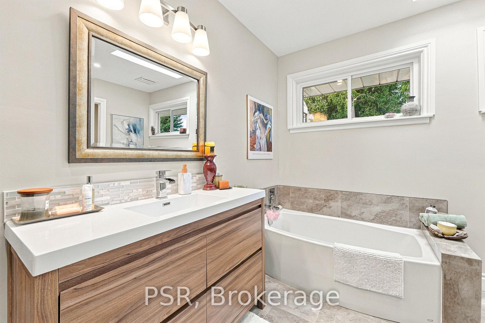 Photo 16 of 15 Valleyview Road, Halton Hills, Georgetown — HOMEH