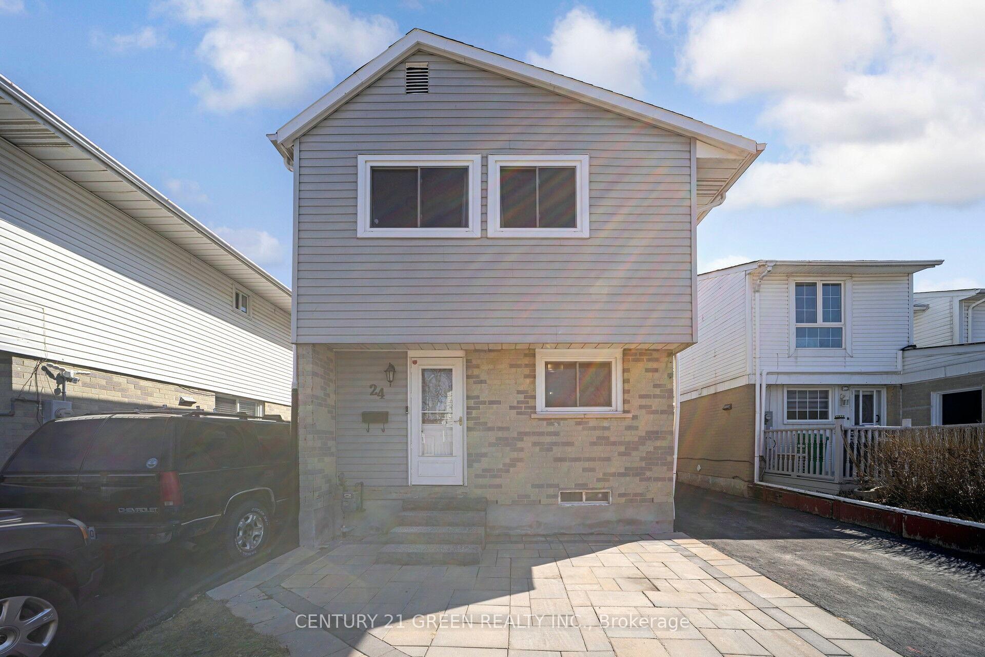 Photo 3 of 24 Jackman Drive, Brampton, Northgate — HOMEH