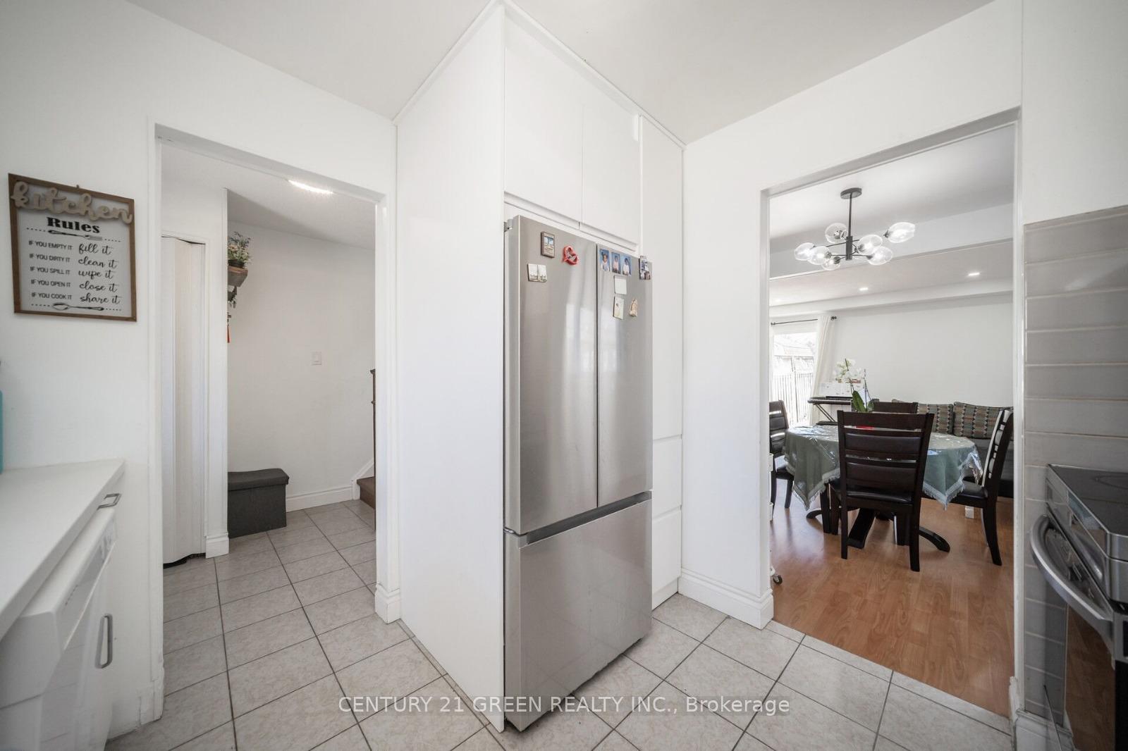 Photo 19 of 24 Jackman Drive, Brampton, Northgate — HOMEH