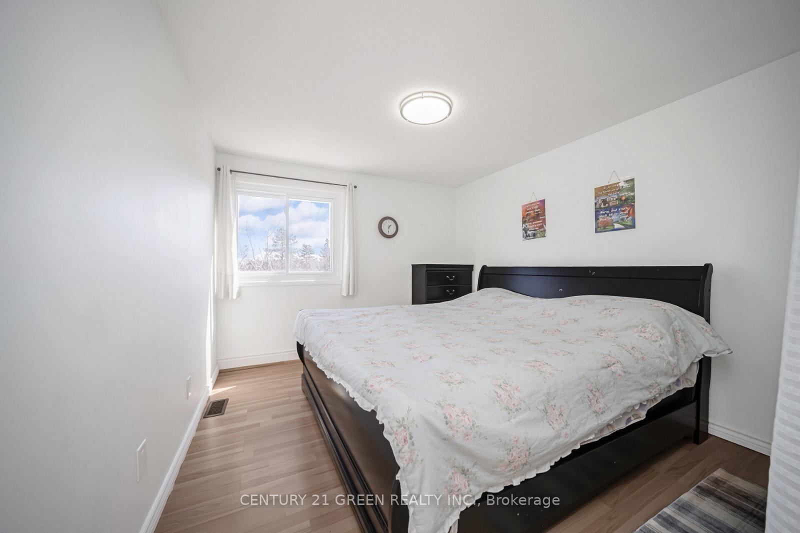 Photo 32 of 24 Jackman Drive, Brampton, Northgate — HOMEH