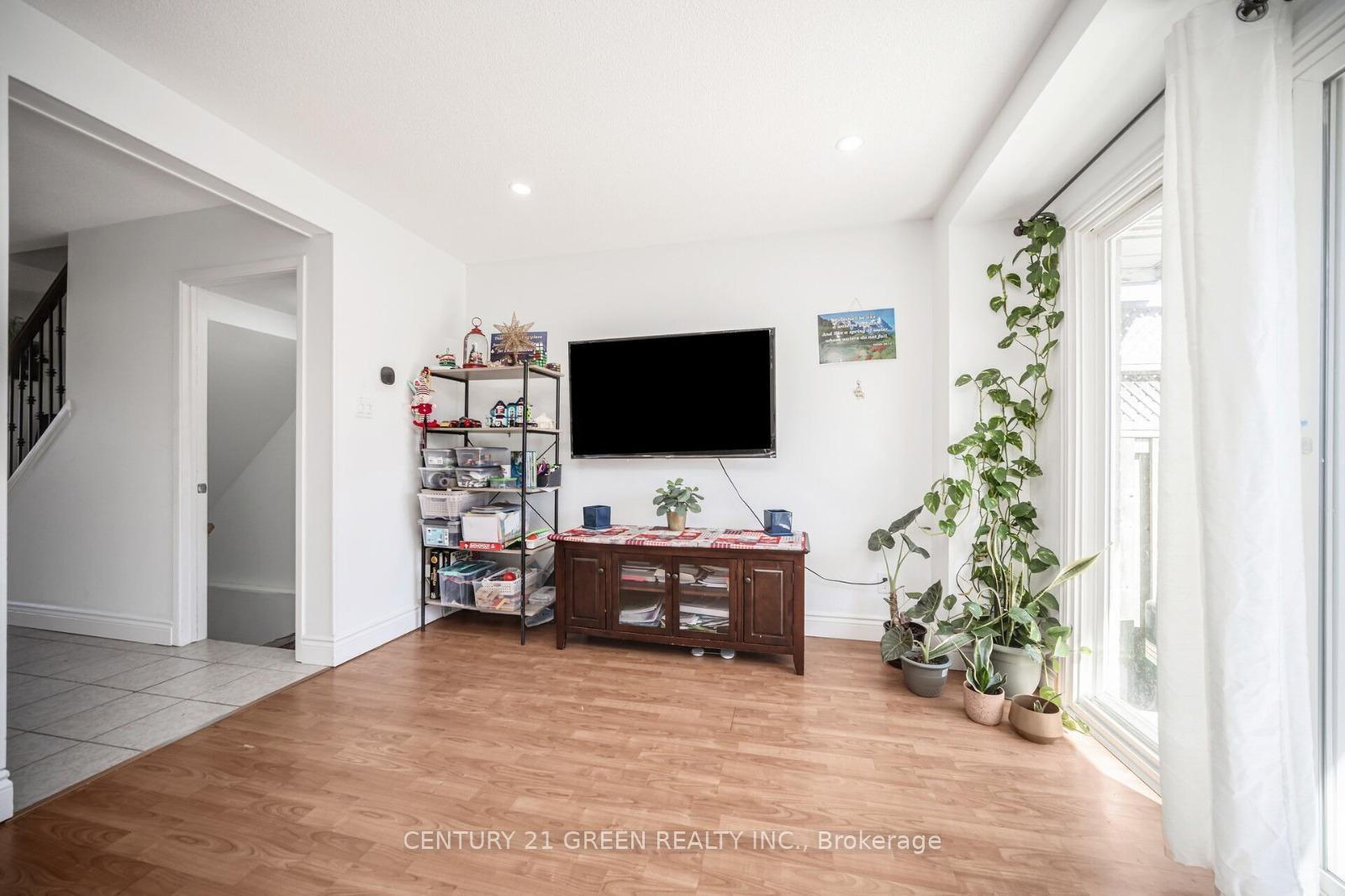 Photo 37 of 24 Jackman Drive, Brampton, Northgate — HOMEH