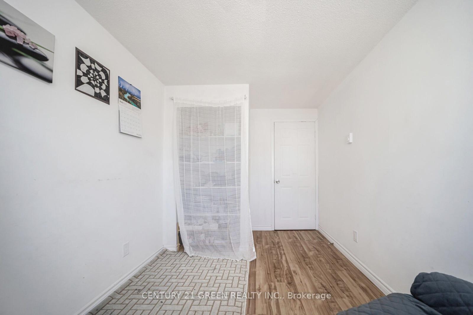 Photo 38 of 24 Jackman Drive, Brampton, Northgate — HOMEH