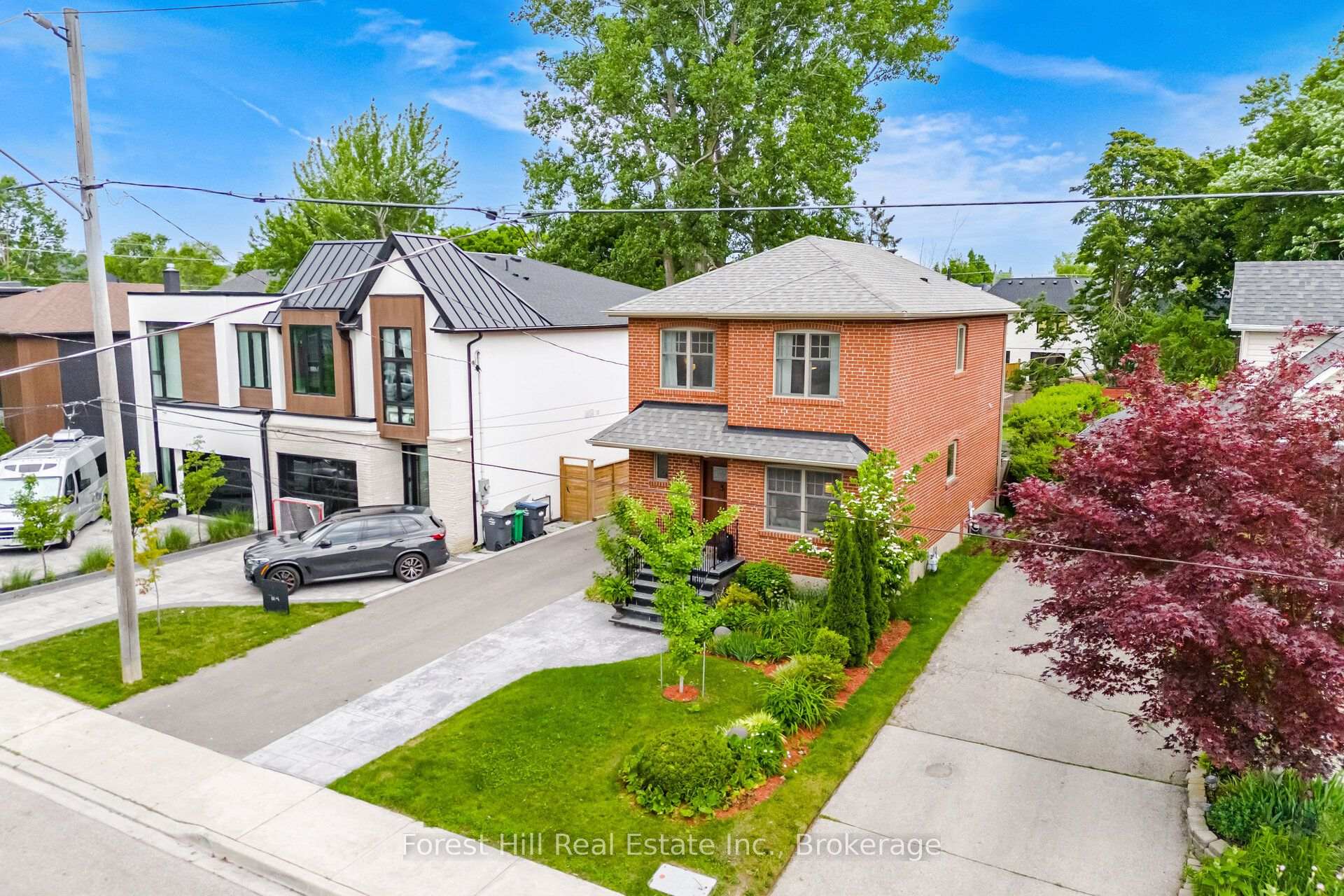 Photo 2 of 39 Broadview Avenue, Mississauga, Port Credit — HOMEH