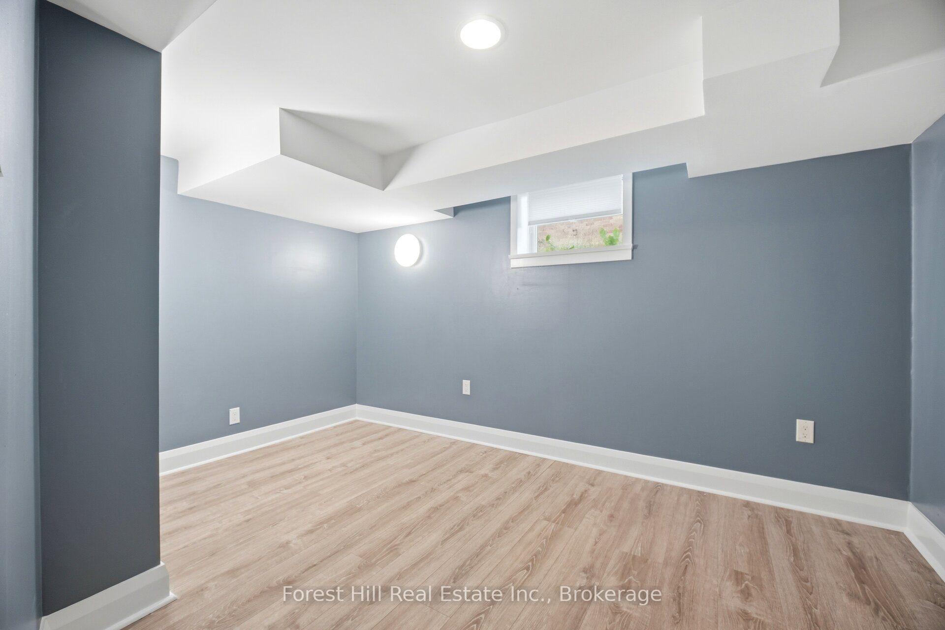 Photo 29 of 39 Broadview Avenue, Mississauga, Port Credit — HOMEH