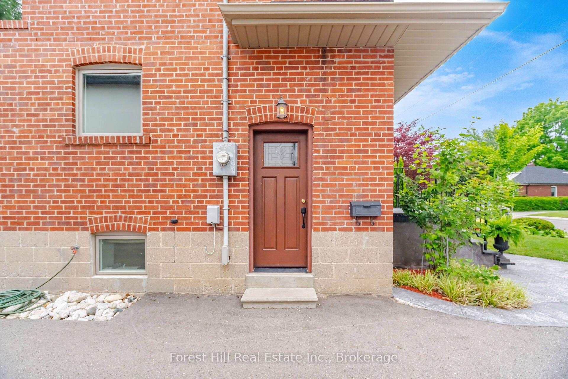 Photo 32 of 39 Broadview Avenue, Mississauga, Port Credit — HOMEH