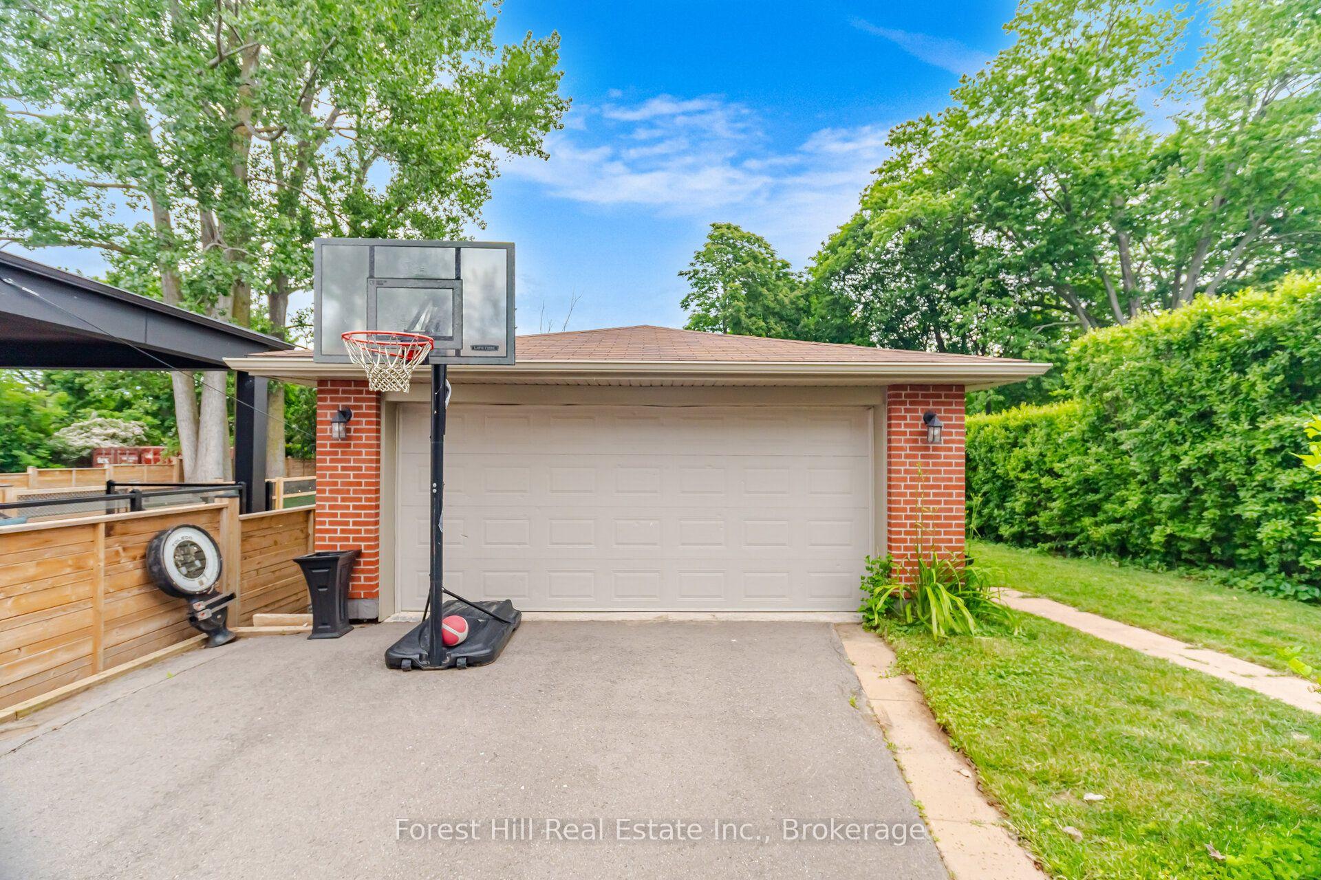 Photo 35 of 39 Broadview Avenue, Mississauga, Port Credit — HOMEH