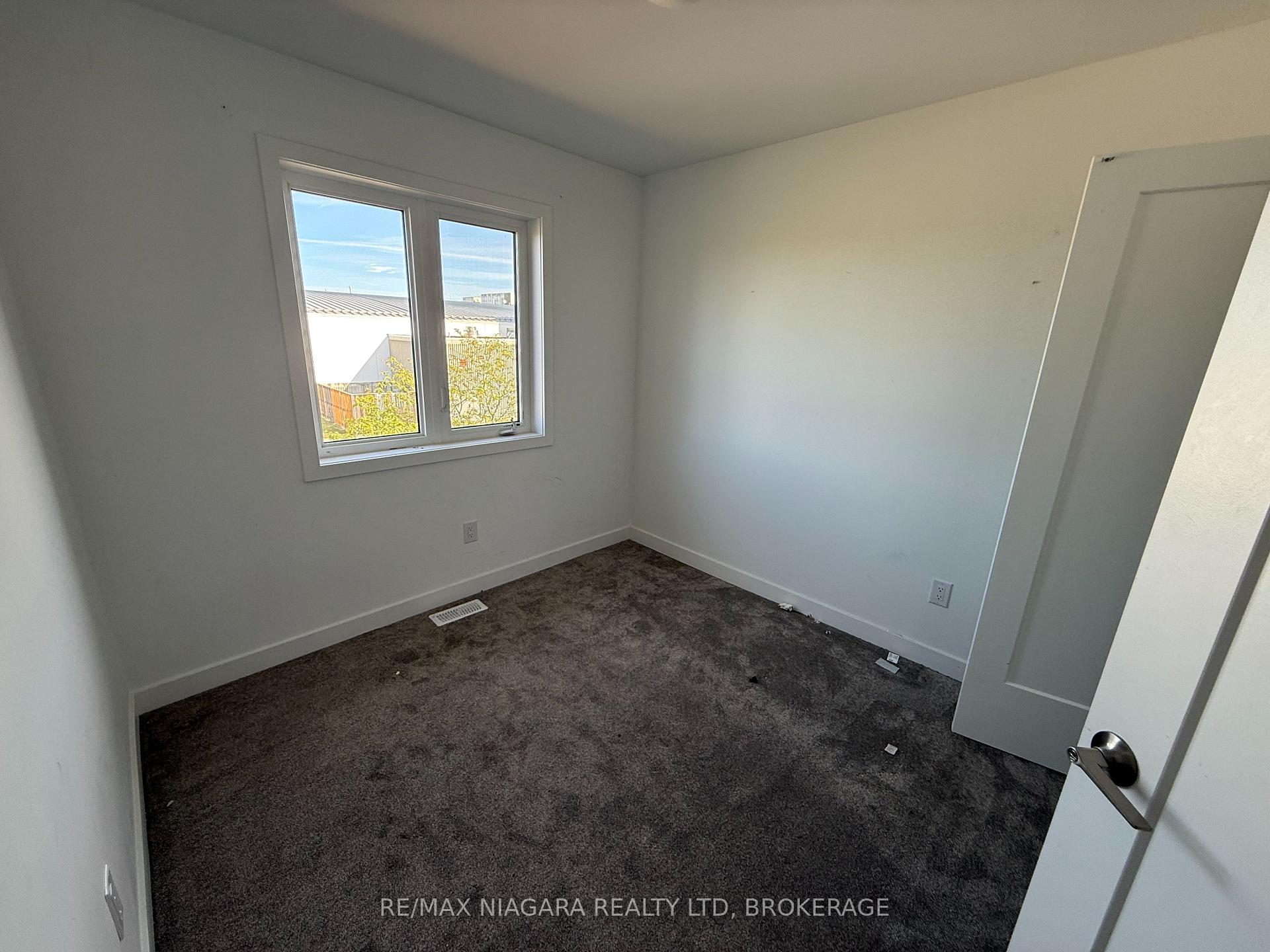 Photo 7 of Unit 824, 4263 Fourth Avenue, Niagara Falls, Downtown — HOMEH
