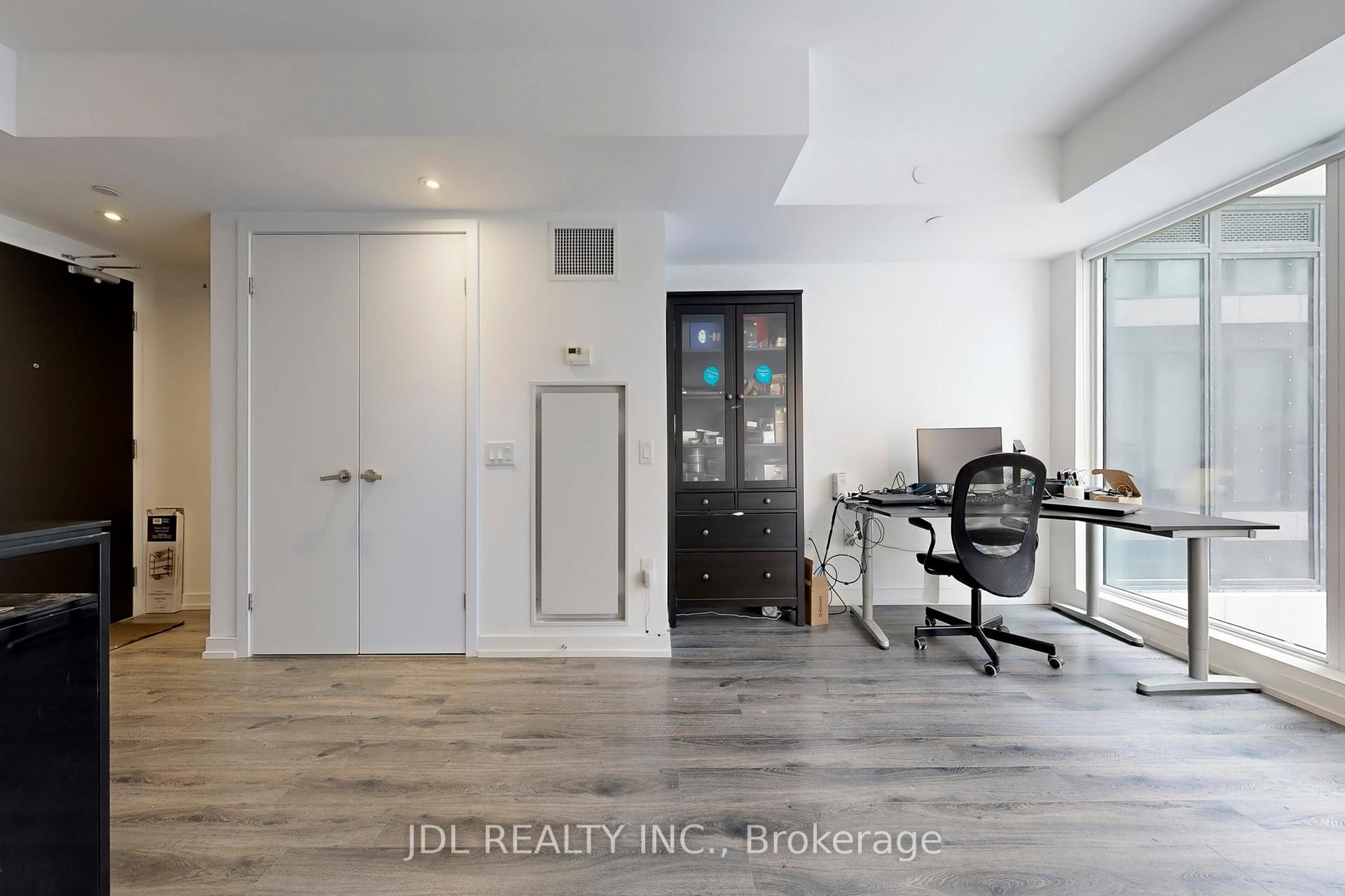 Photo 9 of Unit 501, 77 Shuter Street, Toronto, Church-Yonge Corridor — HOMEH