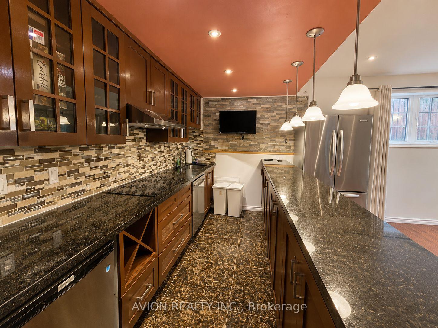 Photo 2 of Unit Basement, 26 Wendelyn Drive, Richmond Hill, Jefferson — HOMEH