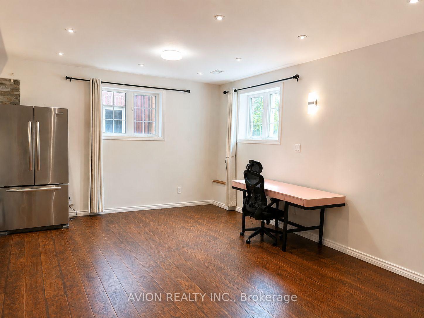 Photo 4 of Unit Basement, 26 Wendelyn Drive, Richmond Hill, Jefferson — HOMEH