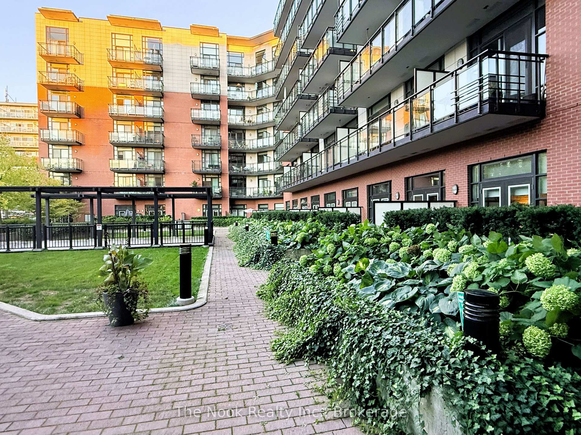 Photo 23 of Unit Ph712, 88 Colgate Avenue, Toronto, South Riverdale — HOMEH