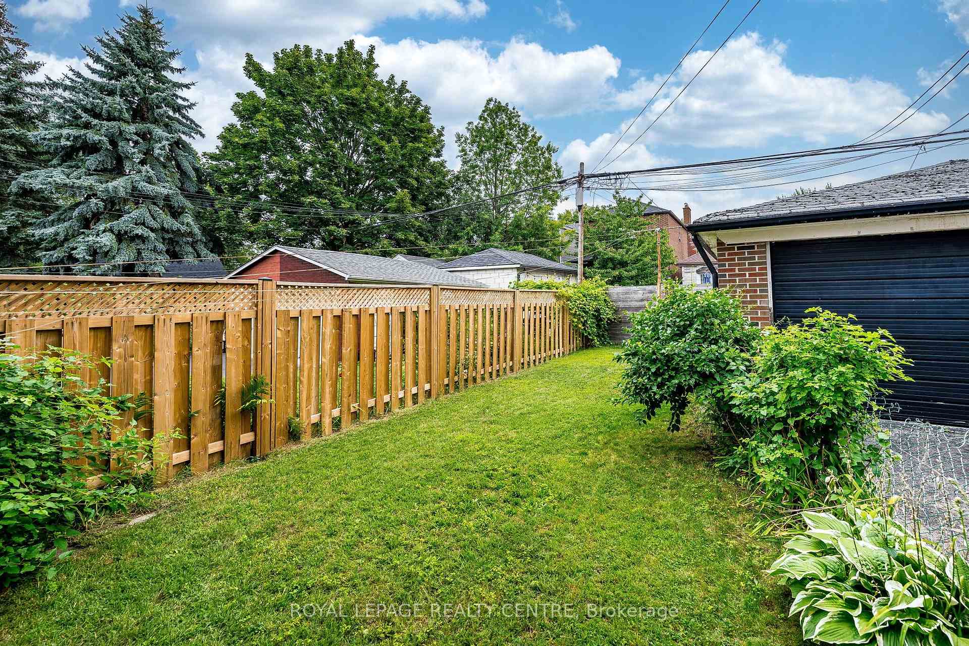Photo 41 of 115 Priscilla Avenue, Toronto, Runnymede-Bloor West Village — HOMEH