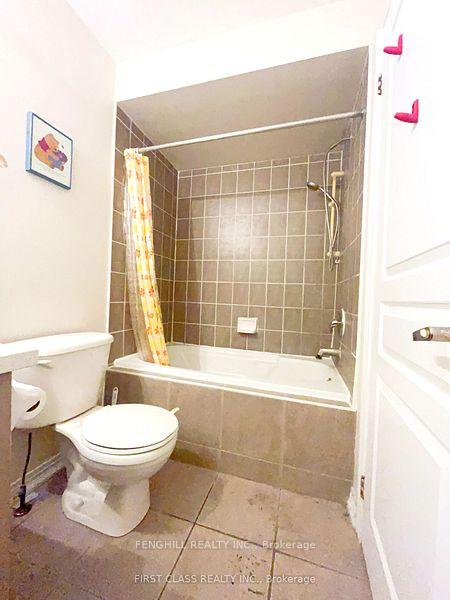 Photo 13 of 18 Magnotta Road, Markham, Cachet — HOMEH