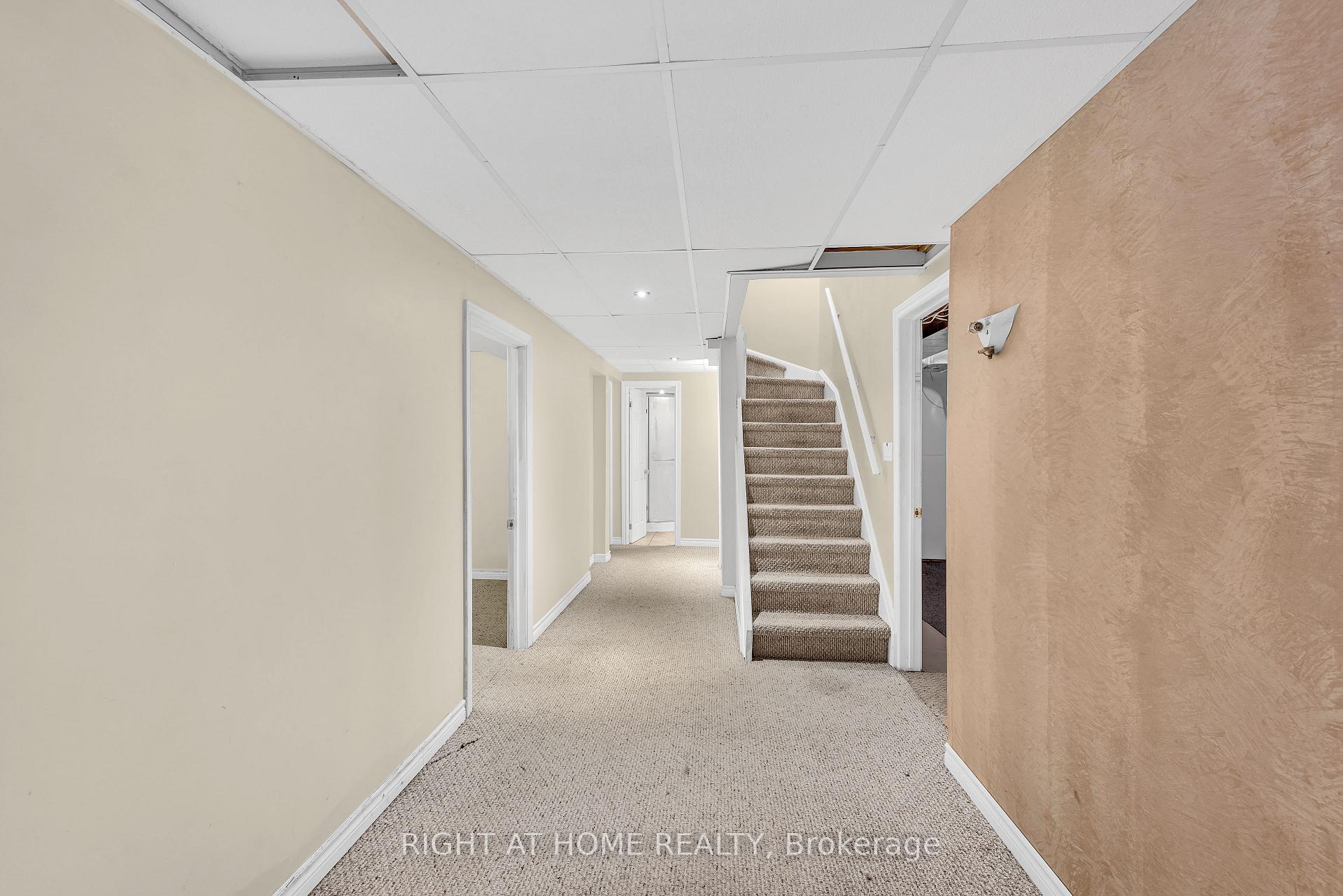 Photo 17 of 45 Blair Crescent, Barrie, Grove East — HOMEH
