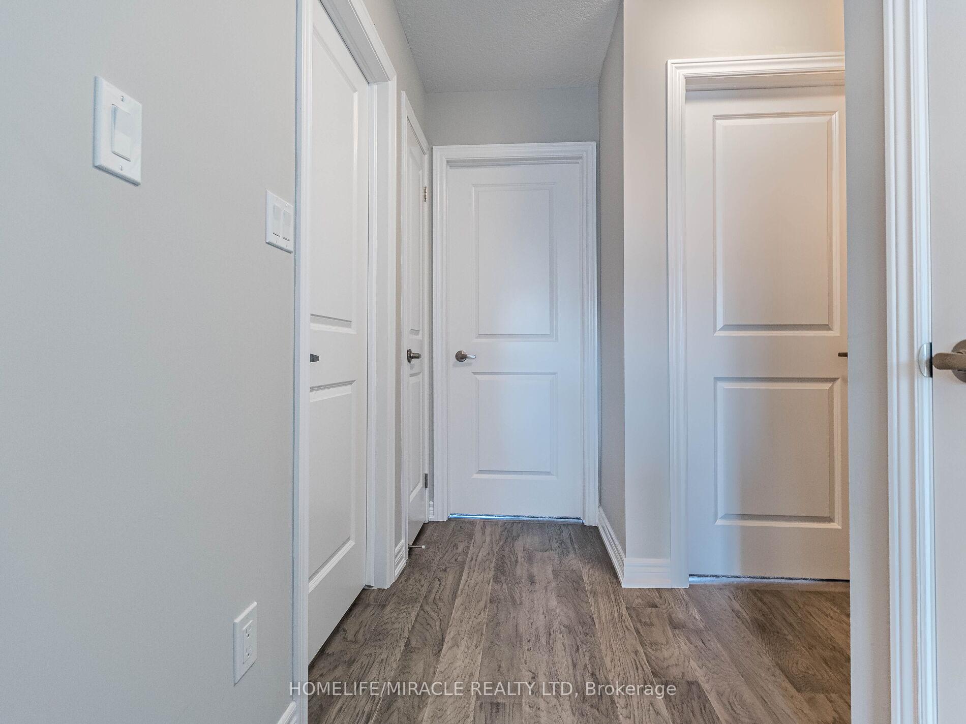 Photo 38 of 140 Aquasanta Crescent, Hamilton, Ryckmans — HOMEH