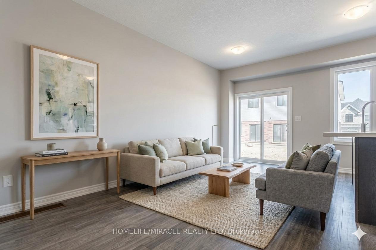 Photo 11 of 140 Aquasanta Crescent, Hamilton, Ryckmans — HOMEH