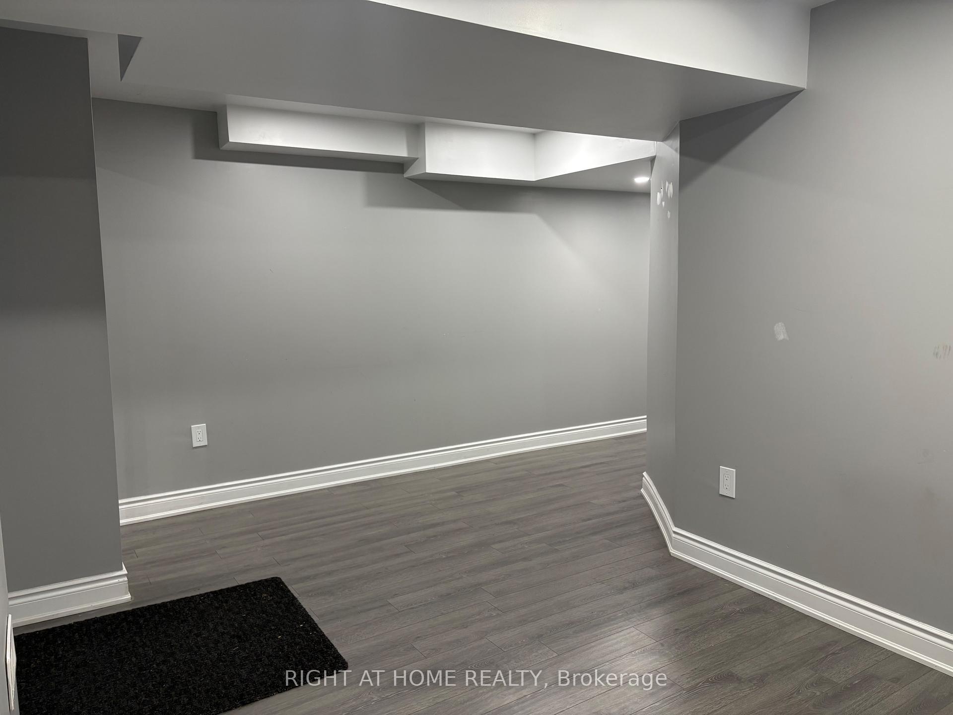 Photo 6 of Unit (Lower Level), 846 Francine Crescent, Mississauga, East Credit — HOMEH