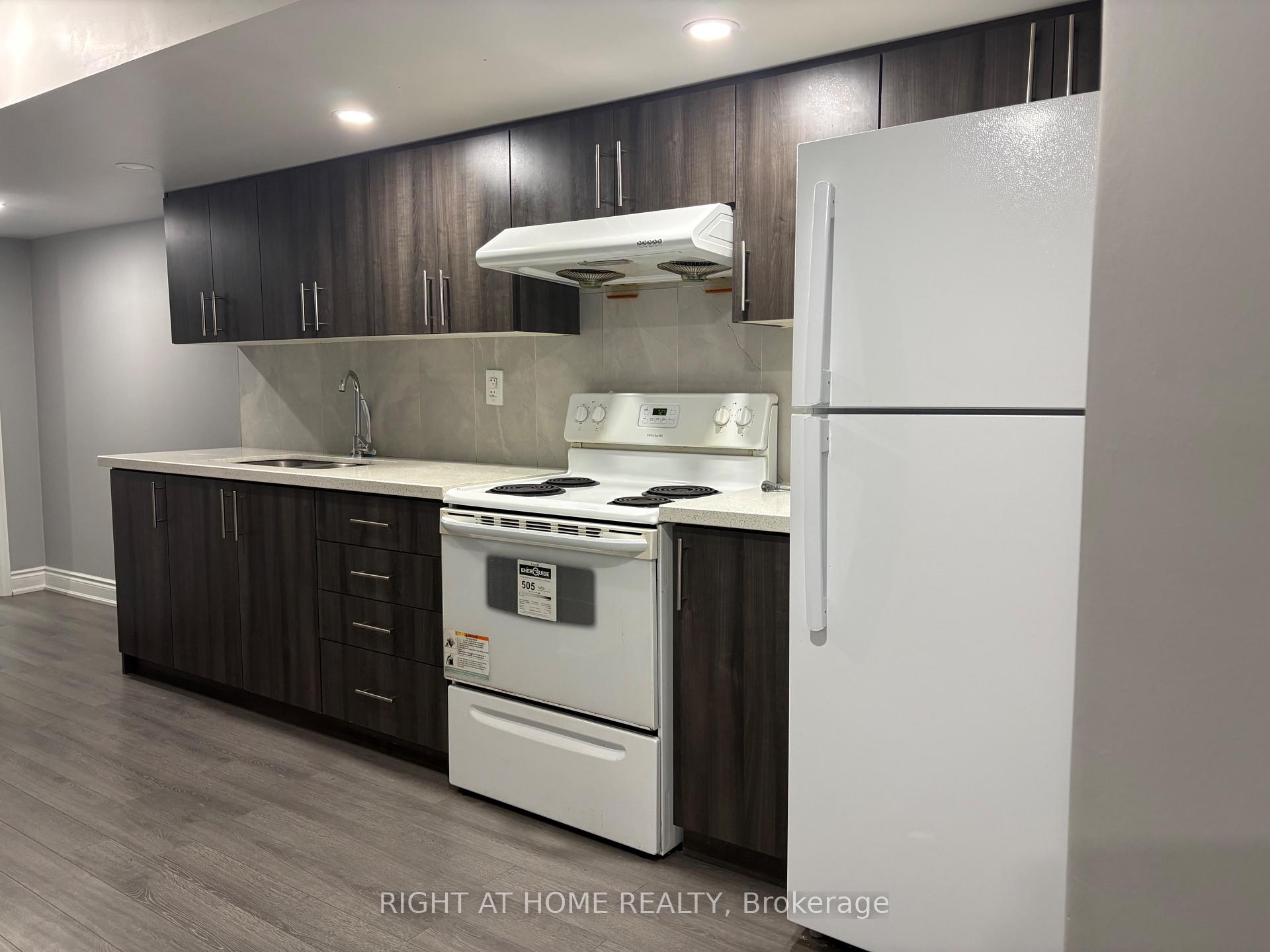 Photo 8 of Unit (Lower Level), 846 Francine Crescent, Mississauga, East Credit — HOMEH