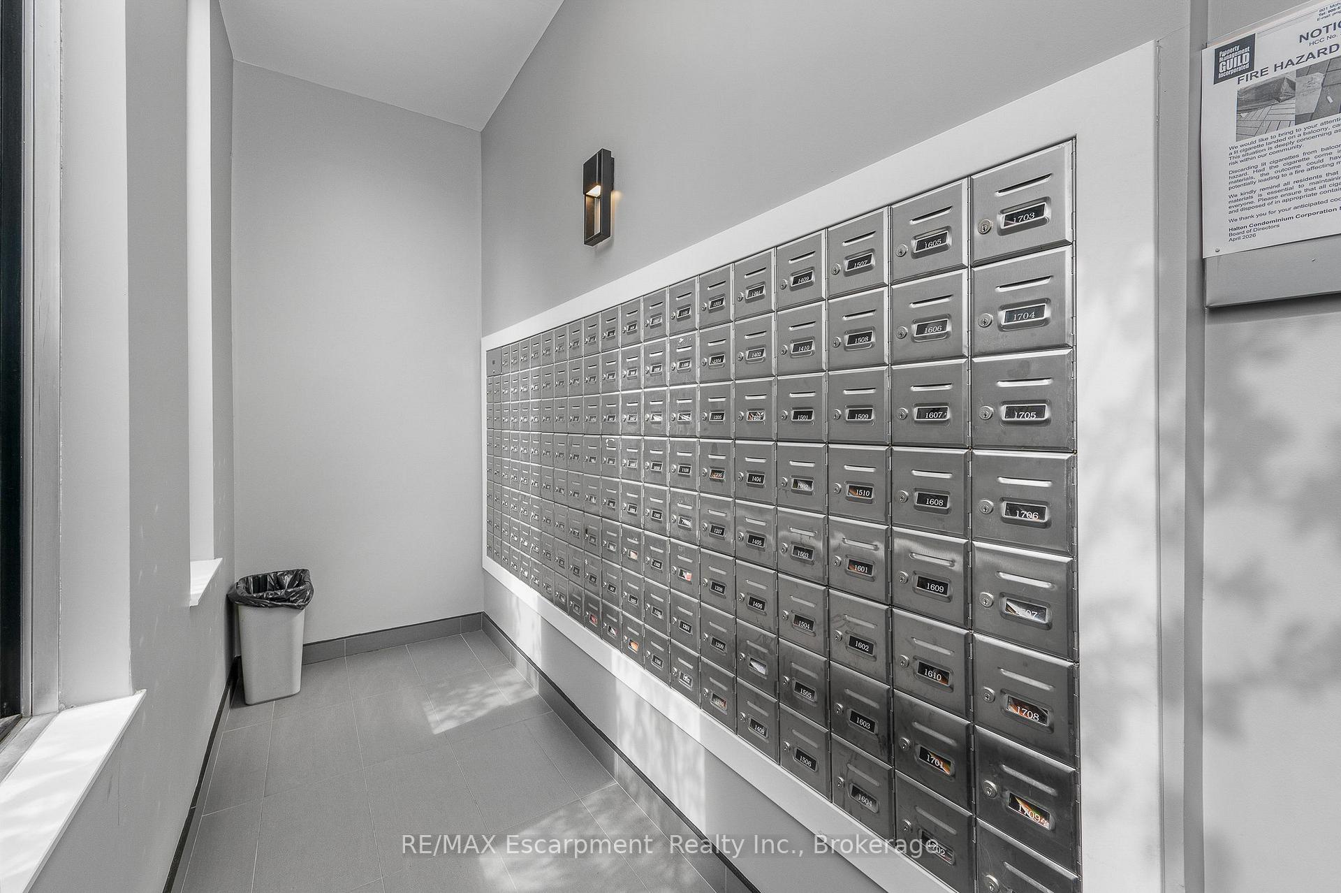 Photo 5 of Unit 310, 975 Warwick Court, Burlington, LaSalle — HOMEH