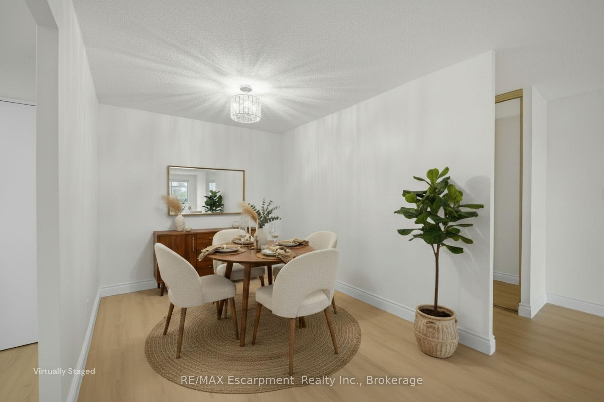 Photo 12 of Unit 310, 975 Warwick Court, Burlington, LaSalle — HOMEH