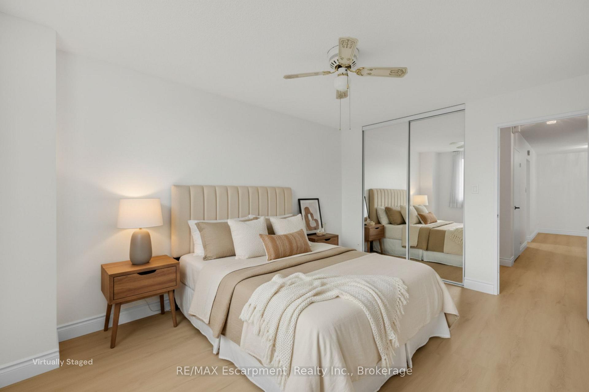 Photo 18 of Unit 310, 975 Warwick Court, Burlington, LaSalle — HOMEH