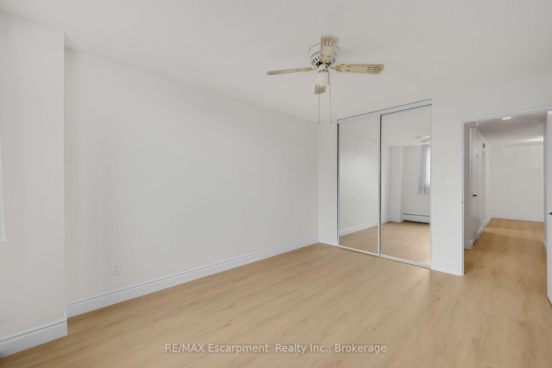 Photo 20 of Unit 310, 975 Warwick Court, Burlington, LaSalle — HOMEH