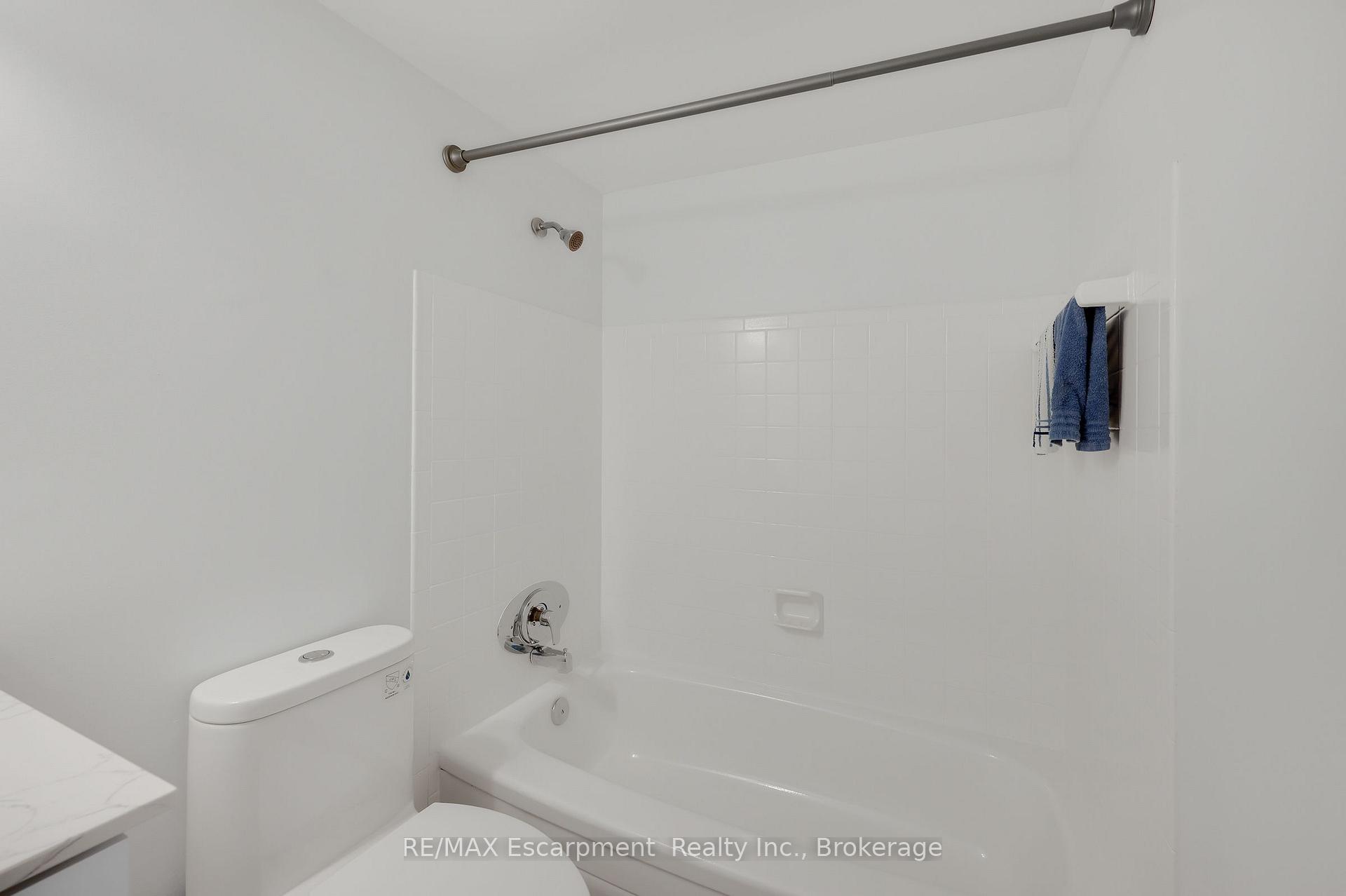Photo 22 of Unit 310, 975 Warwick Court, Burlington, LaSalle — HOMEH