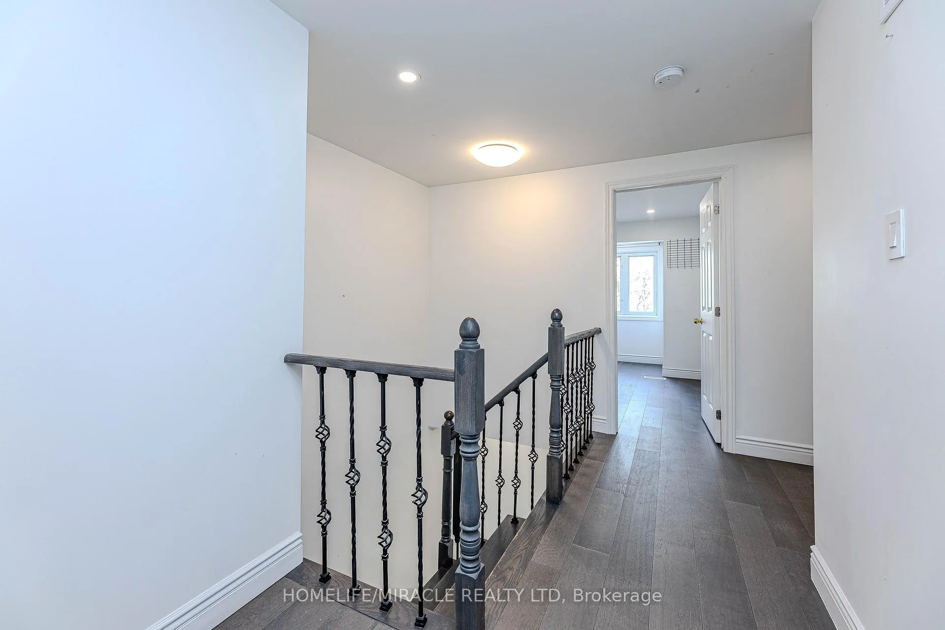 Photo 21 of 851 Bennett Court, Oshawa, Pinecrest — HOMEH