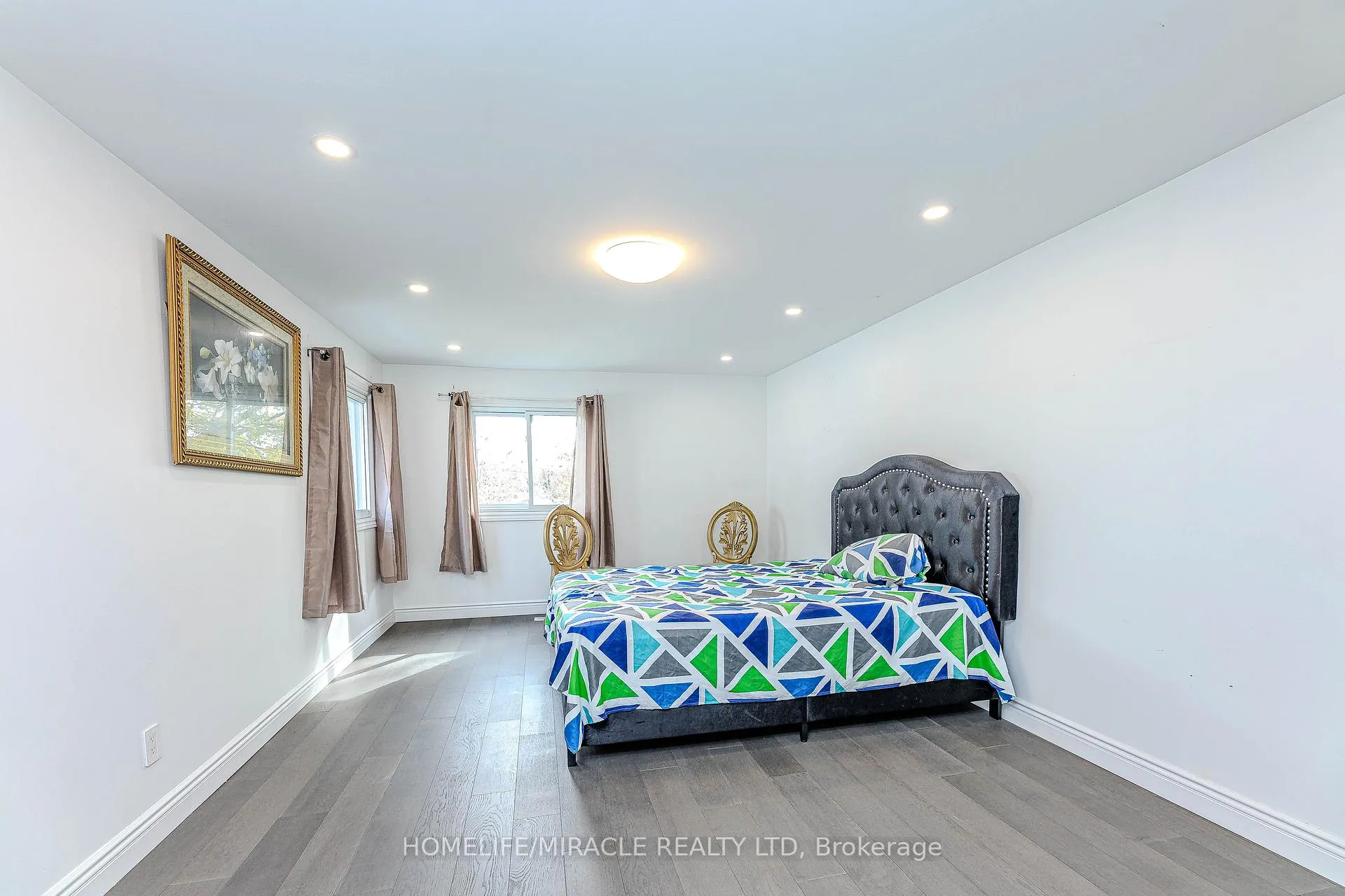 Photo 23 of 851 Bennett Court, Oshawa, Pinecrest — HOMEH
