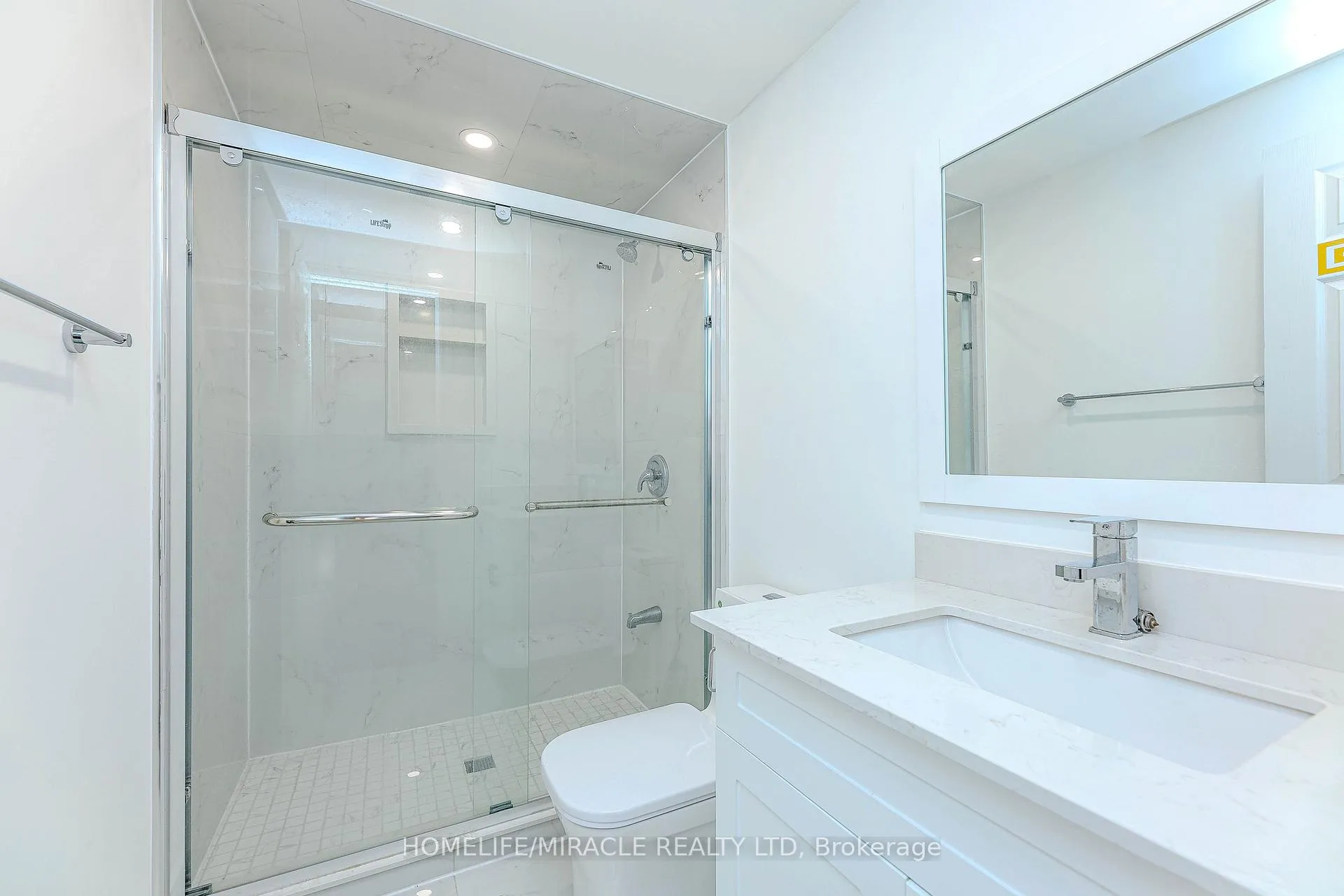 Photo 27 of 851 Bennett Court, Oshawa, Pinecrest — HOMEH