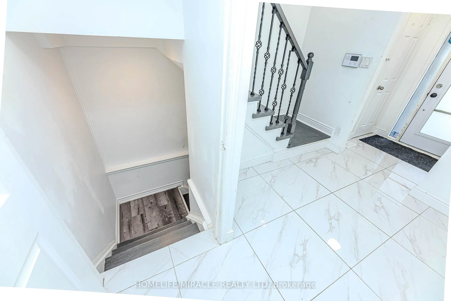 Photo 34 of 851 Bennett Court, Oshawa, Pinecrest — HOMEH