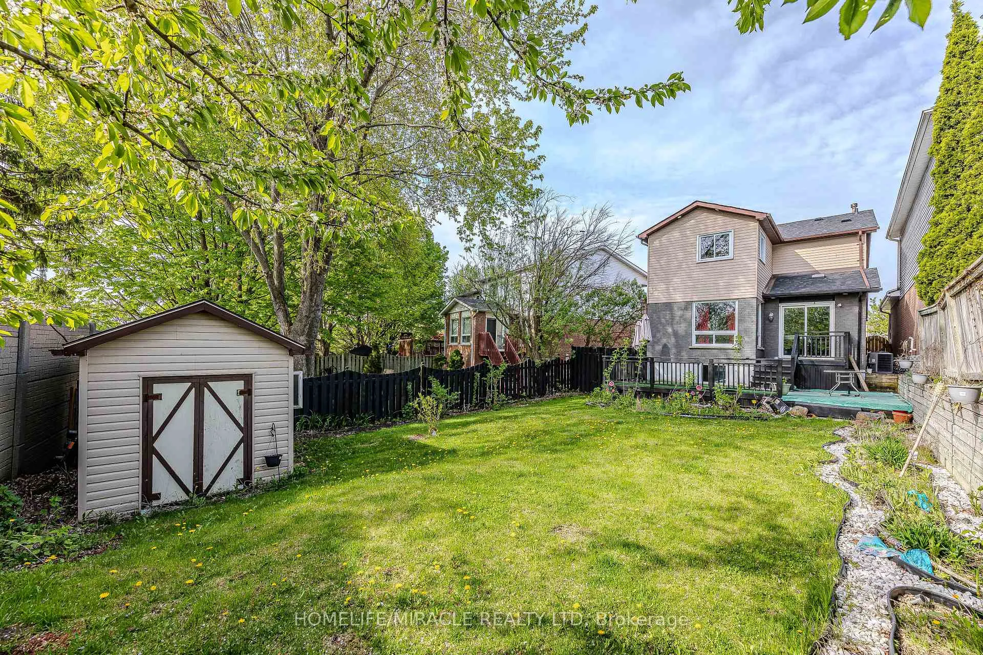 Photo 50 of 851 Bennett Court, Oshawa, Pinecrest — HOMEH