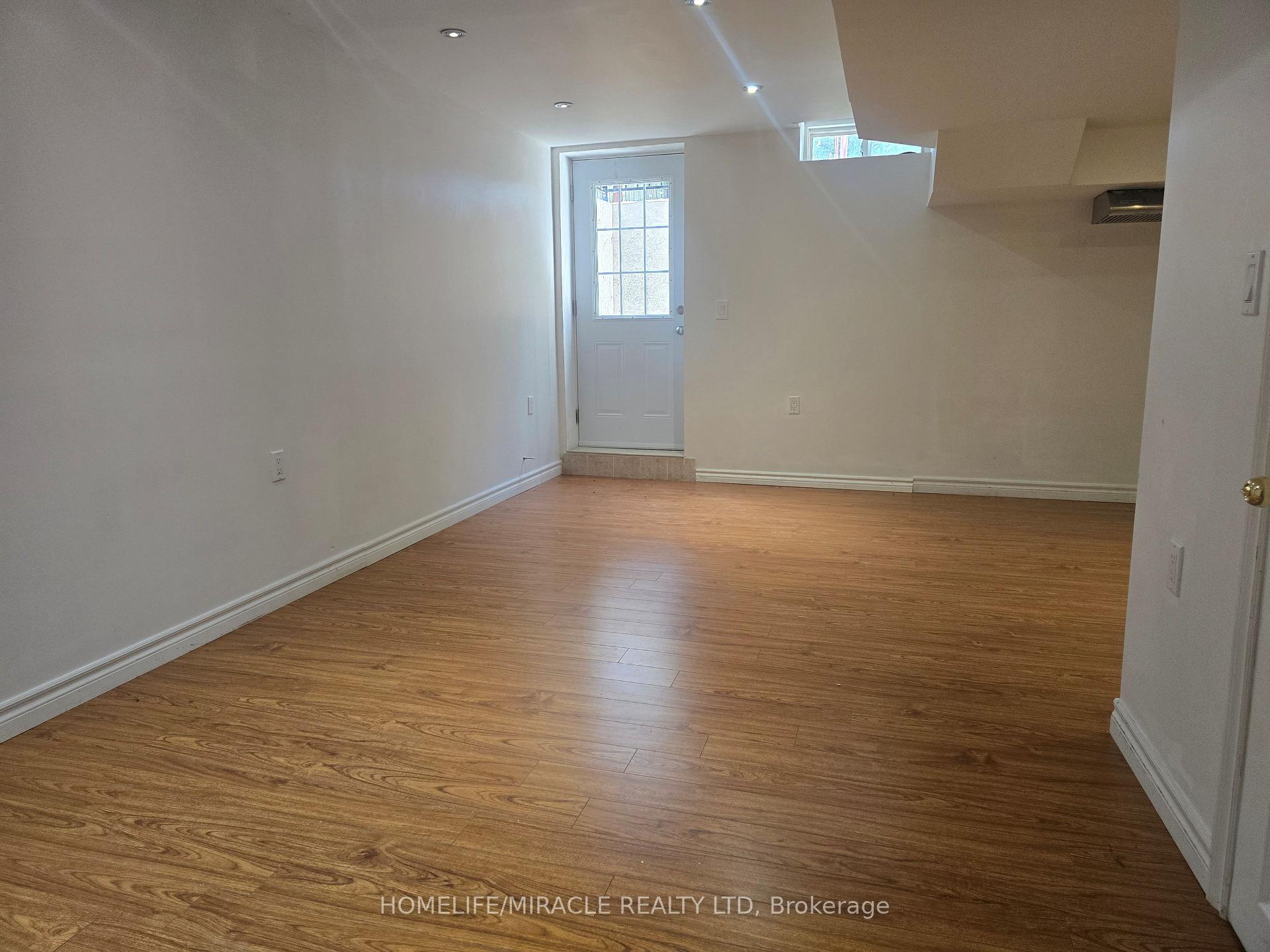 Photo of Unit Bsmt, 7218 Lulworth Court