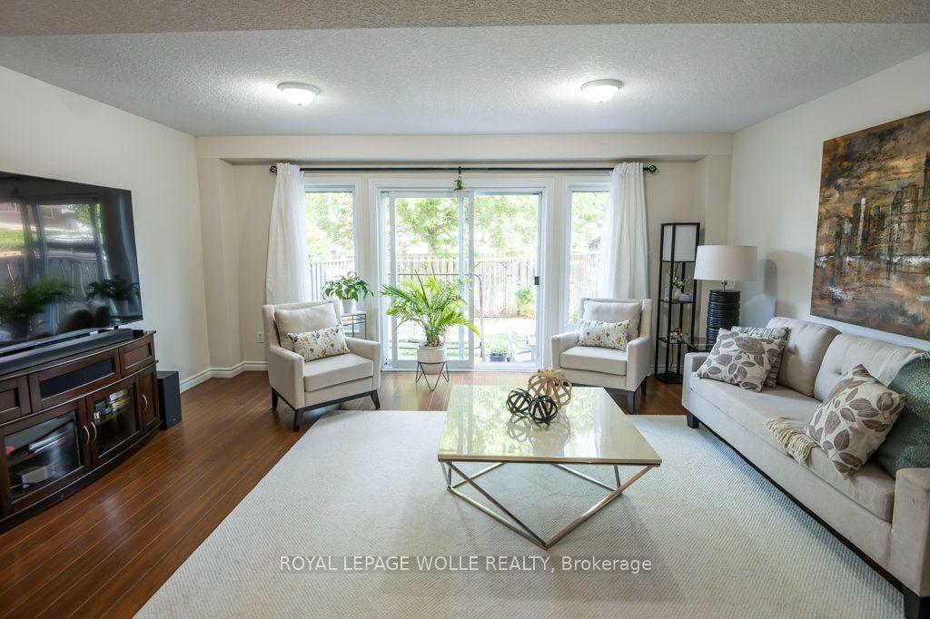 Photo 10 of Unit 3, 975 Strasburg Road, Kitchener, Country Hills — HOMEH