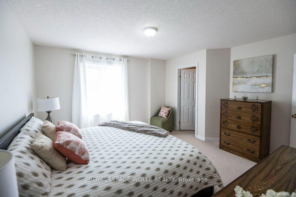 Photo 24 of Unit 3, 975 Strasburg Road, Kitchener, Country Hills — HOMEH