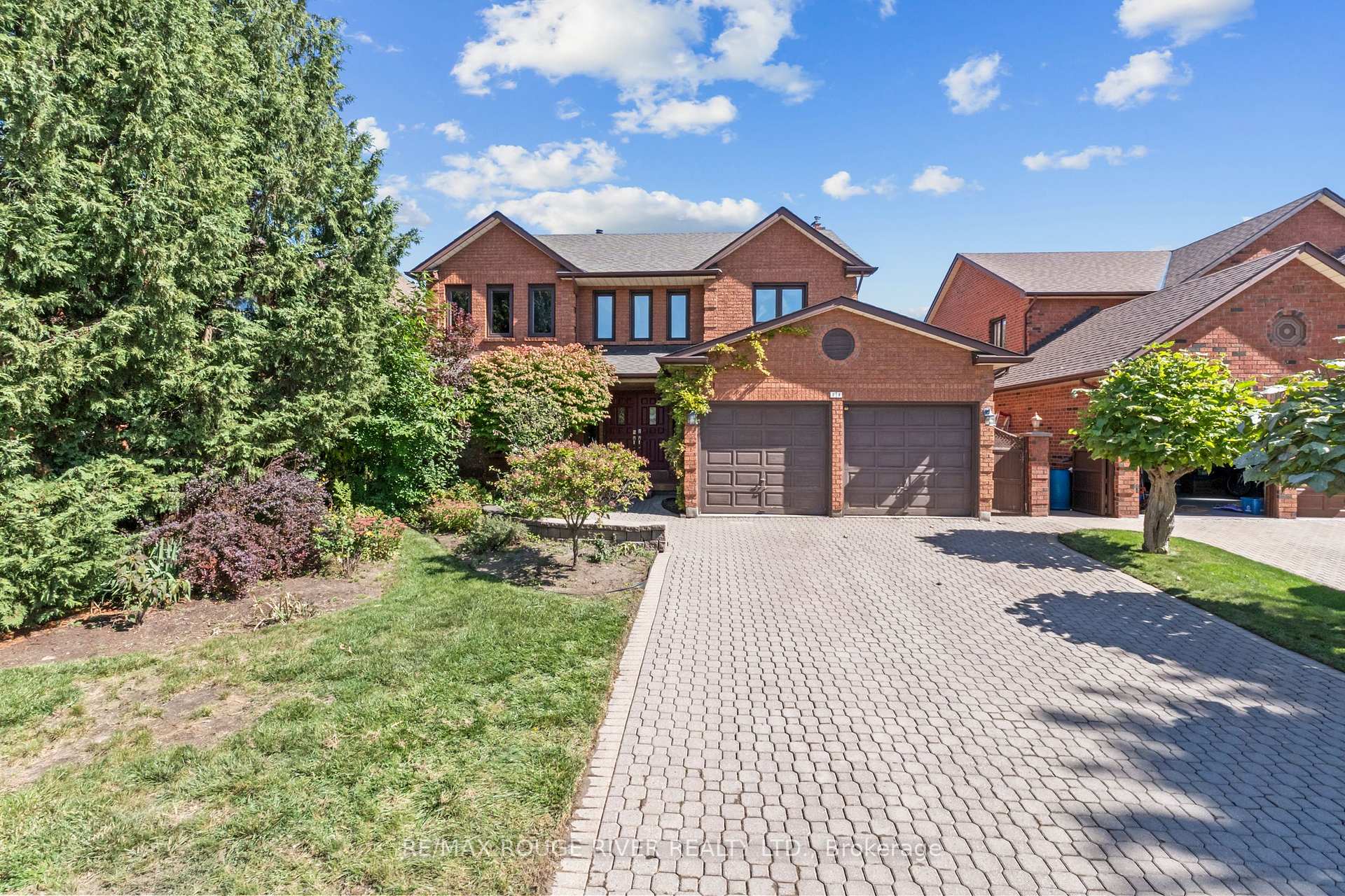 Front of 35 Kingswood Drive
