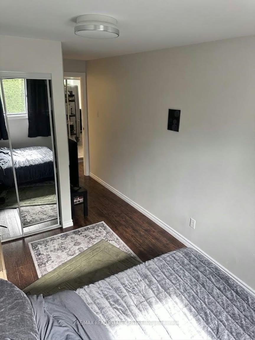 Photo 2 of 3324 Strabane Drive, Mississauga, Erindale — HOMEH