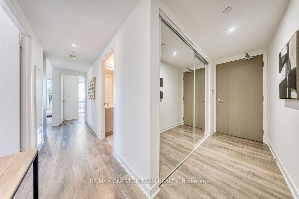 Photo 23 of Unit 2104, 88 Harbour Street, Toronto, Waterfront Communities — HOMEH