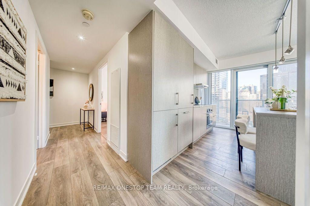 Photo 26 of Unit 2104, 88 Harbour Street, Toronto, Waterfront Communities — HOMEH