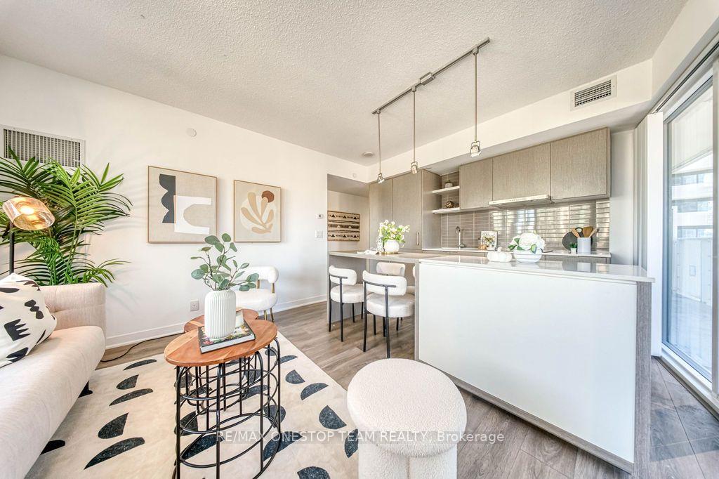 Photo 11 of Unit 2104, 88 Harbour Street, Toronto, Waterfront Communities — HOMEH